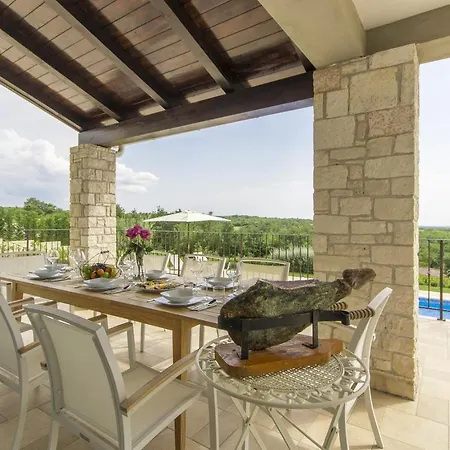 Sterpazzi For 8 People Near Porec With 38 M2 Heated Pool, Sea View & Wellness فيلة *