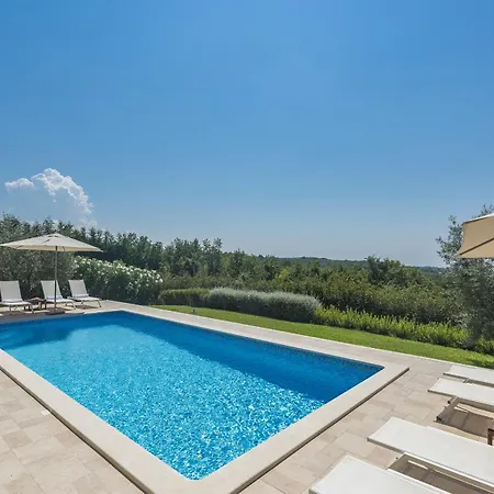 Sterpazzi For 8 People Near Porec With 38 M2 Heated Pool, Sea View & Wellness * Višnjan