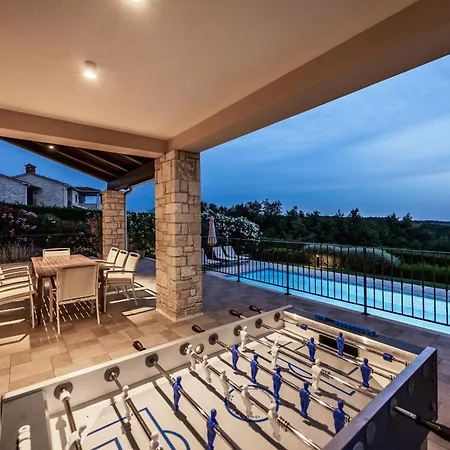 Sterpazzi For 8 People Near Porec With 38 M2 Heated Pool, Sea View & Wellness *